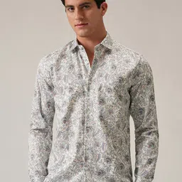 Banana Club Men Off-White Ditsy Floral Printed Slim Fit Casual Shirt-picture-27