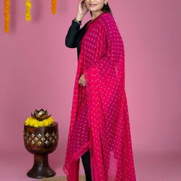 HELLA FASHIONS Geometric Printed Chiffon Dupatta image 5
