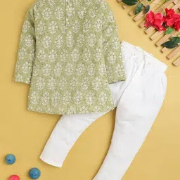 Sangria Boys Printed Mandarin Collar Straight Kurta & Trousers Sets-picture-15