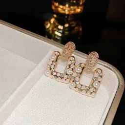 atraer HOUSEOFTRENDZZ Contemporary Hoop Earrings-picture-10