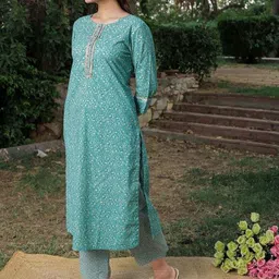 Chandbaali Women Floral Printed Regular Pure Cotton Kurta with Palazzos image 4