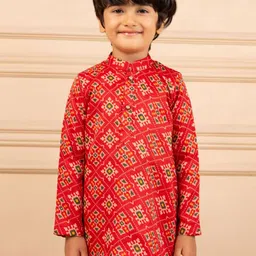 Jilmil Boys Ethnic Motifs Printed Regular Kurta with Trousers Kurta Sets image 2