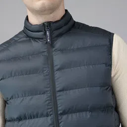 METTLE Gilet Jacket image 2