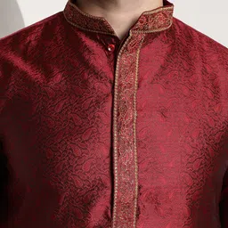 SOJANYA Men Maroon & Off-White Embroidered Kurta with Churidar image 4