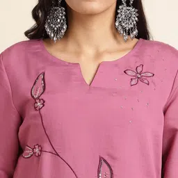 FABMORA Floral Embroidered Shirt Collar A-Line Pure Silk Kurta WIth Trousers image 2