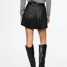 MANGO Women Solid Faux Leather Accordion Pleated A-Line Mini Skirt image 3