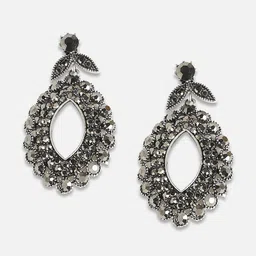 SOHI Contemporary Studs Earrings image 3