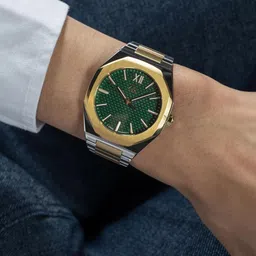 GC Men Textured Dail & Stainless Steel Bracelet Style Straps Analogue Watch Z26002G9MF image 3