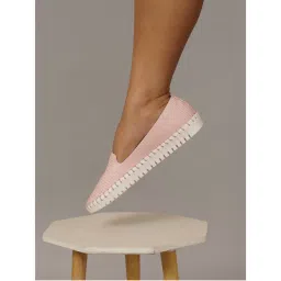 Sherrif Shoes Pink Textured Loafers-picture-25