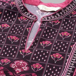 Nayam By Lakshita Floral Printed Mandarin Collar Kurta with Trousers image 2