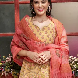 Sangria Embroidered Sequinned Pure Cotton Kurti with Palazzos & Dupatta image 2