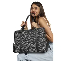 MINI WESST Black Casual Printed Tote Bag-image-45
