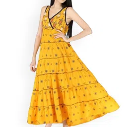 Neelokurti Checked Flared Sleeves Anarkali Kurta image 2