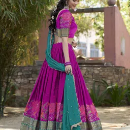 LOOKNBOOK ART Embroidered Thread Work Ready to Wear Lehenga & Unstitched Blouse With Dupatta image 3