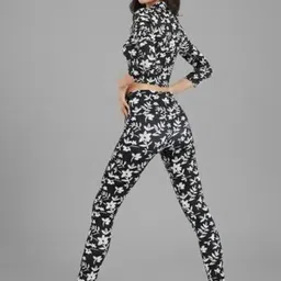 SOLACEACTIVE Printed Shirt Collar Top & Leggings Co-Ords image 4