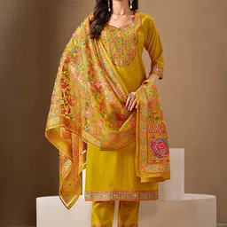 MOJILAA Women Printed Regular Mirror Work Kurta with Trousers & With Dupatta-picture-27