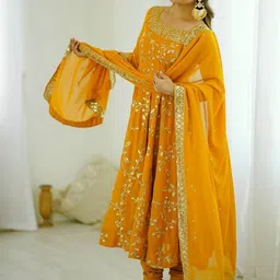 Altecia Women Ethnic Motifs Embroidered Tiered Kurta with Churidar & With Dupatta image 2