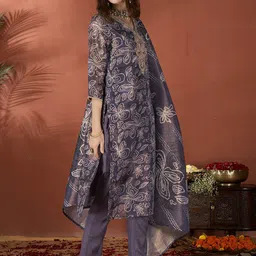 Anouk Floral Embroidered Regular Thread Work Straight Kurta With Trousers & Dupatta image 4