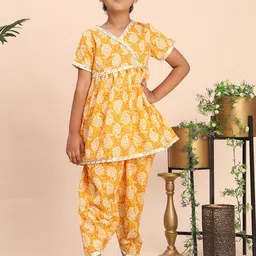 Cutiekins Girls Ethnic Motifs Printed Kurta with Dhoti Pants-picture-17