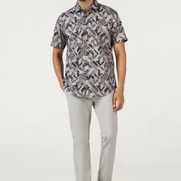 Blackberrys Men Smart Fit Abstract Printed Spread Collar Pure Cotton Casual Shirt image 2