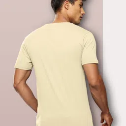 Q CUT Men Solid Regular Fit Round Neck T-shirt image 2
