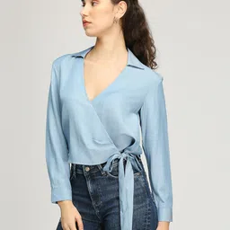 IZEL Women V-Neck Shirt Style Crop Top image 4