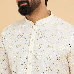 Twamev Men Woven Design Woven Design Kurta with Churidar image 3
