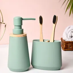 MARKET99 Green & Cream 2 pieces Bath Accessories Set image 1