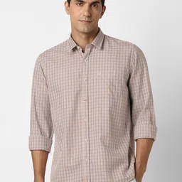 Peter England Casuals Men Slim Fit Checked Spread Collar Cotton Casual Shirt-picture-39