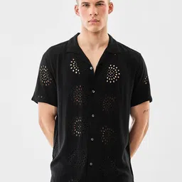 Snitch Schiffli Embroidered Cuban Collar Boxy Casual Shirt-picture-29