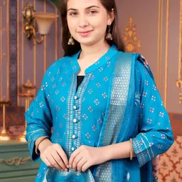 BAESD Girls Floral Printed Mandarin Collar Kurta with Trousers & Dupatta image 5