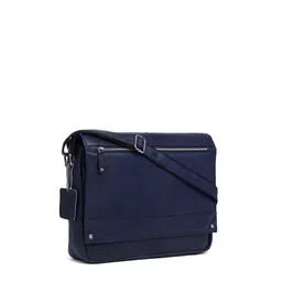 WildHorn Men Blue Textured Leather Messenger Bag image 3