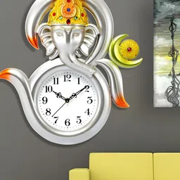 Attractionz Silver-Toned & White Abstract Shaped Textured Analogue Wall Clock image 3