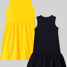 KUCHIPOO Pack of 2 Graphic Print Fit & Flare Dress image 2