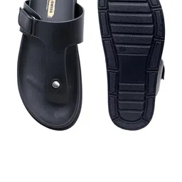 R-SWISS Men Black Sandals image 2