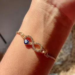 SKYZILLA Women Charm Bracelet image 3