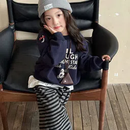 LULU & SKY Girls Printed Pullover Sweatshirt image 4