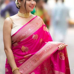 Lyzoo Ethnic Motifs Zari Handloom Saree image 4