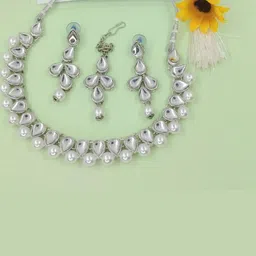 Balasundri Silver-Plated Alloy image 3