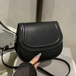StyleCast Non-Detachable Sling Strap Half Moon Sling Bag-picture-23