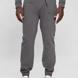 GUESS Men Mid Rise Gondour Cuffed Joggers-picture-37