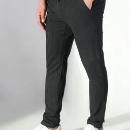 SHOWOFFFF Men Checked Comfort Slim Fit Low-Rise Trousers-picture-26