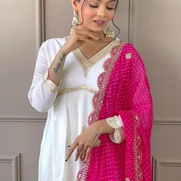 SDK FASHION Women Leheriya Embroidered Empire Gotta Patti Chanderi Silk Kurta with Trousers & With Dupatta image 3