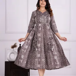 HERE&NOW Women Ethnic Motifs Printed Festive Cotton Anarkali Kurta-picture-17