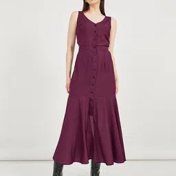 Styli Women V-Neck Checkered Sleeveless A-Line Maxi Dress-picture-25