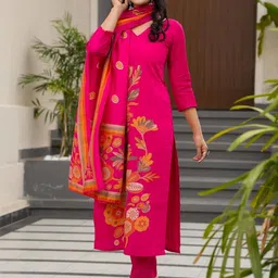 FAST FASHIONS Women Floral Printed Regular Kurta with Trousers & With Dupatta image 2