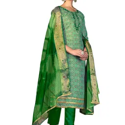 Maroosh Floral Printed Beads and Stones Unstitched Dress Material image 2