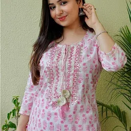 bjsn Women Printed Viscose Rayon A-line Kurta-picture-36