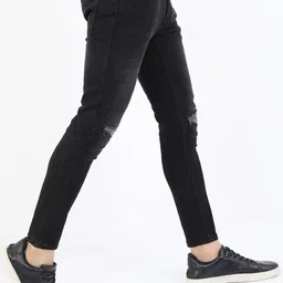 HIGHLANDER Men Black Tapered Fit Mildly Distressed Stretchable Jeans image 3