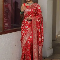 YASHASVI FASHION Woven Design Zari Silk Blend Saree image 3